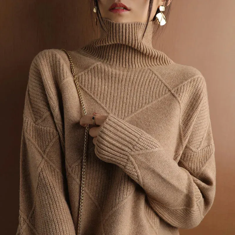 Mara - Soft Turtleneck Sweater