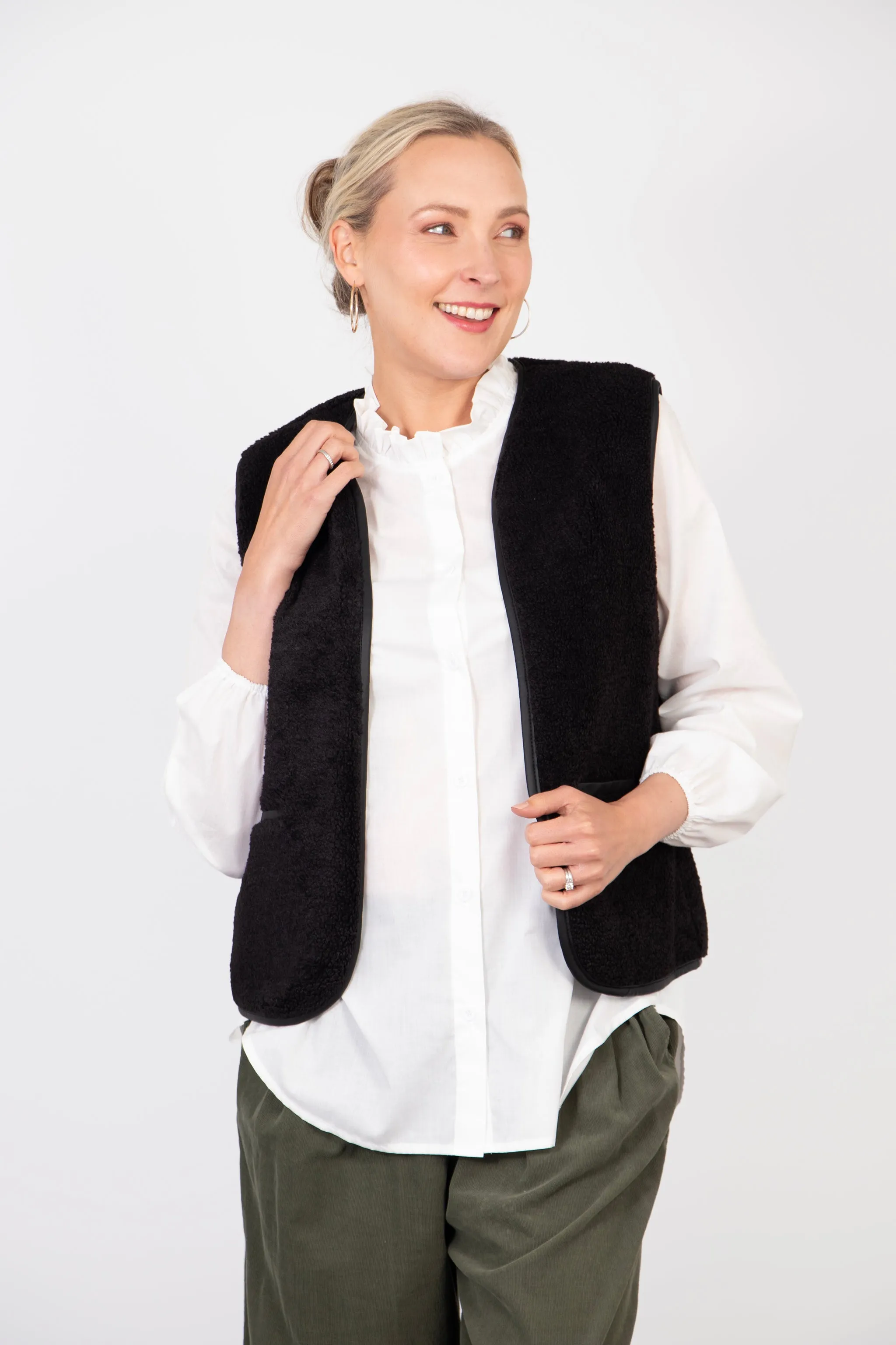 Zoe Lined Gilet - Black, Borg/PU