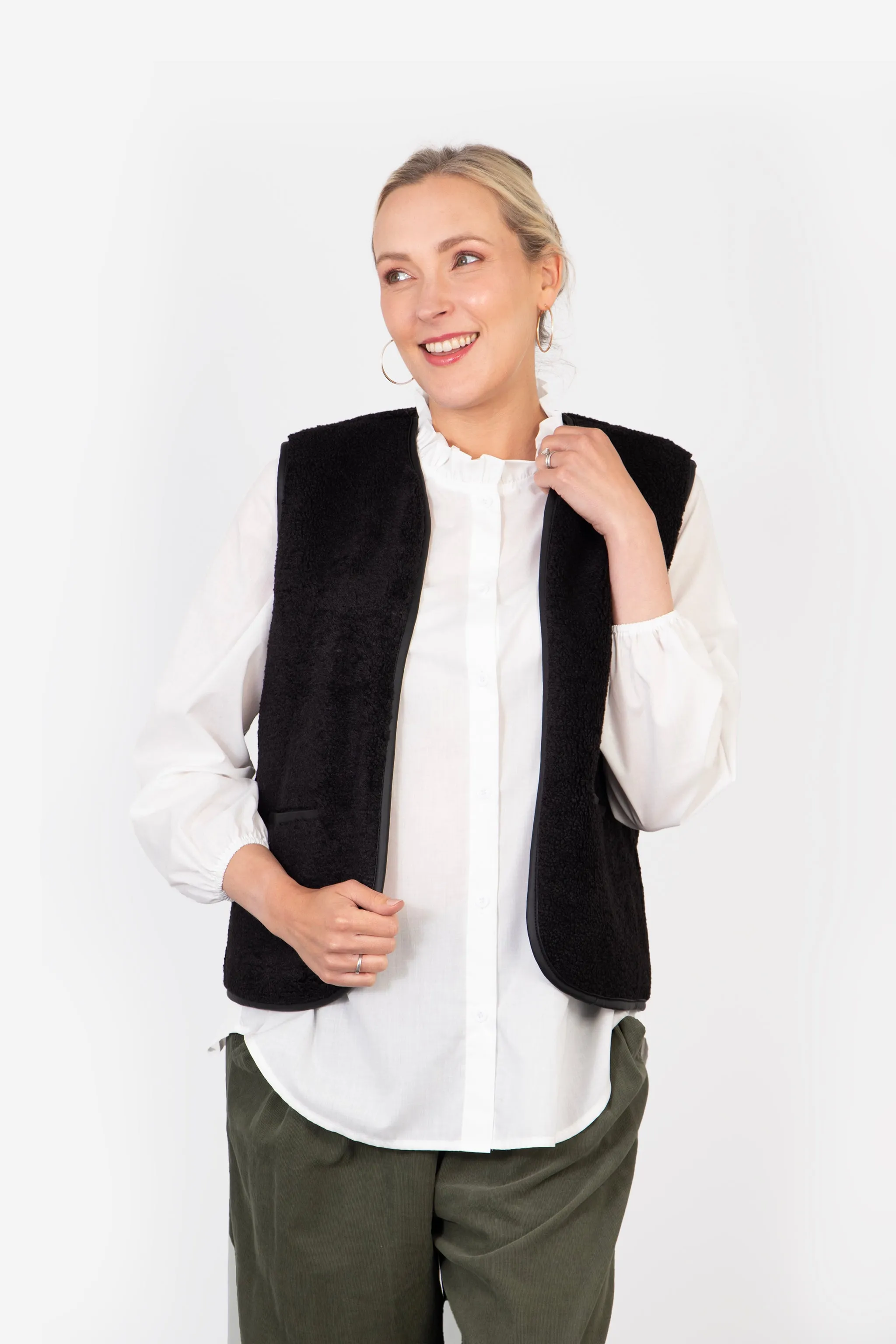 Zoe Lined Gilet - Black, Borg/PU