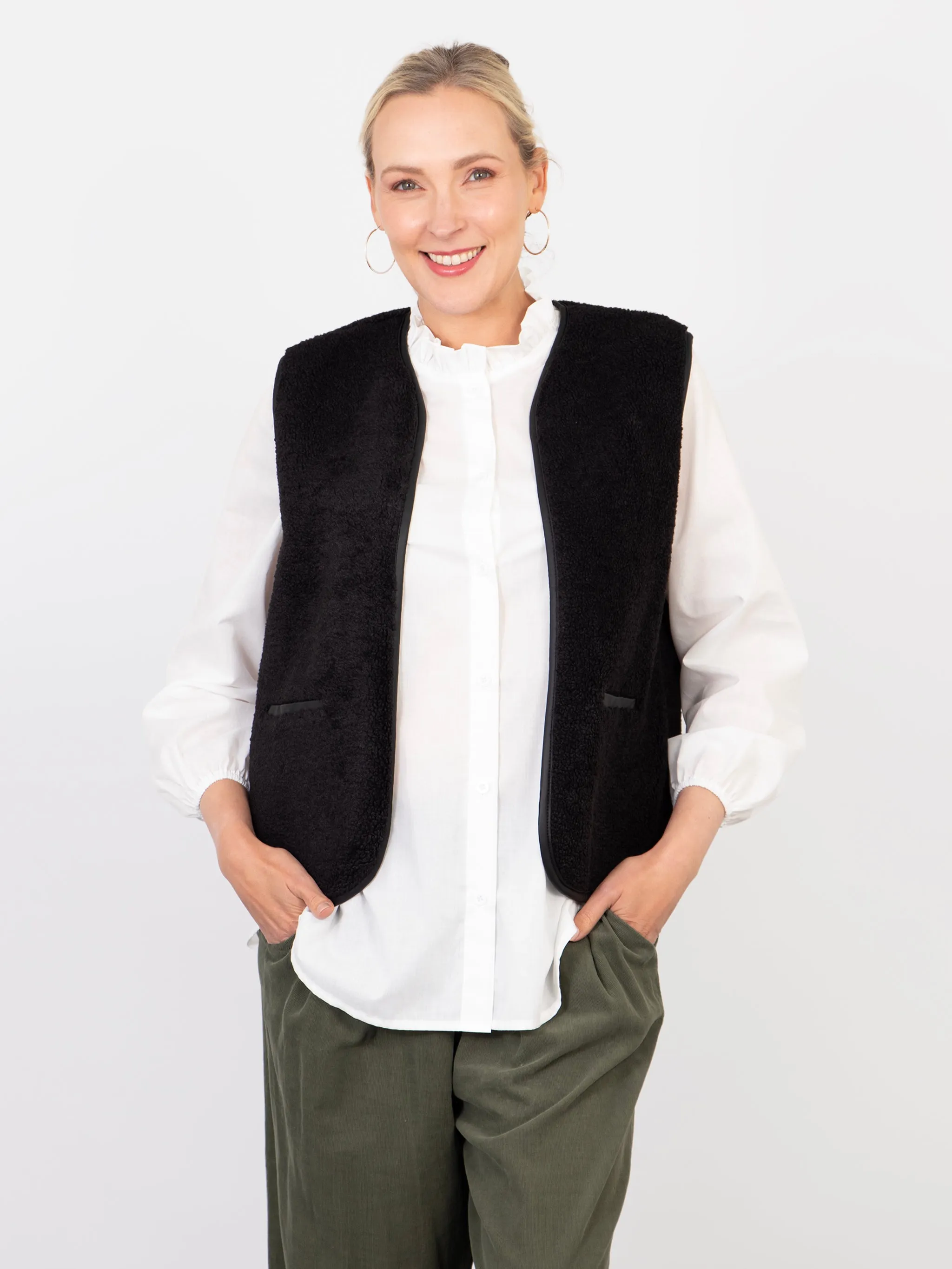 Zoe Lined Gilet - Black, Borg/PU